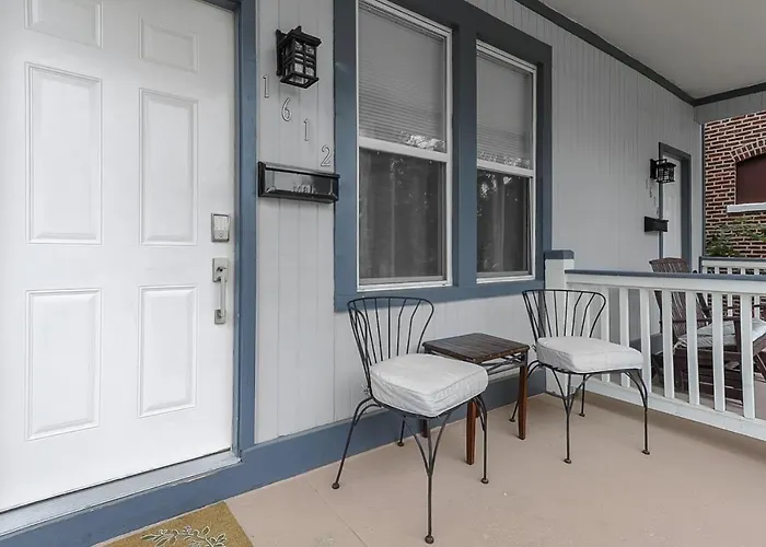 Modern 2br Near Dt, 8min Walk To Park&conservatory *